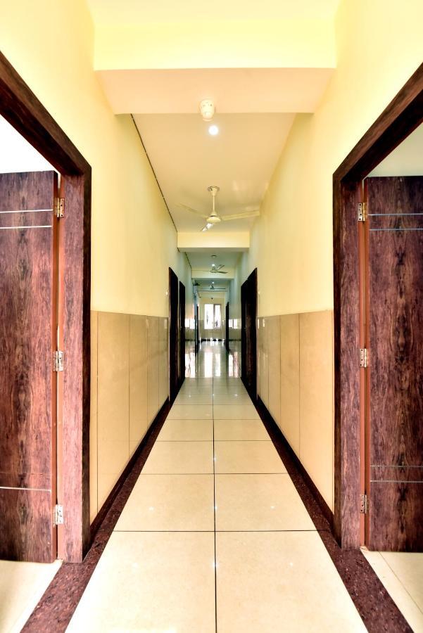 Royal Inn Jammu Εξωτερικό φωτογραφία