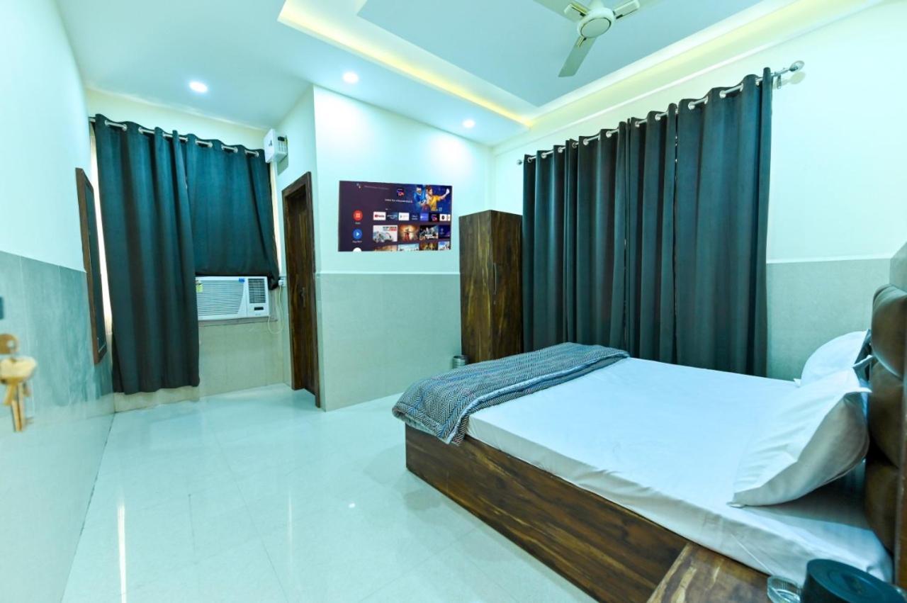 Royal Inn Jammu Εξωτερικό φωτογραφία