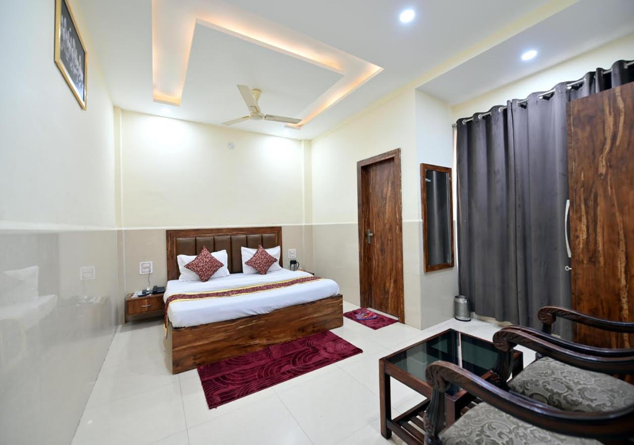 Royal Inn Jammu Εξωτερικό φωτογραφία